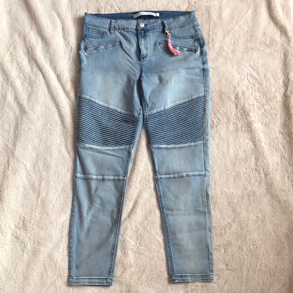 NEW Moto Style Skinny Jeans